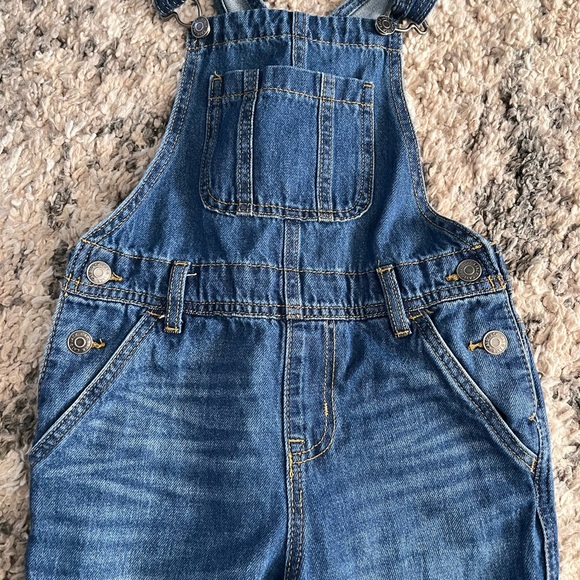 Cat & Jack Denim Overalls size 8 kids - Picture 2 of 4